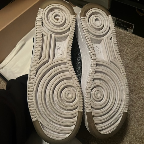 Nike Air Force 1 Flyknit (8W) - Picture 7 of 10